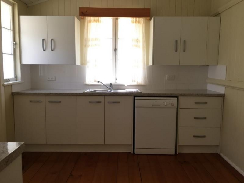 52 Henry Street, The Range QLD 4700